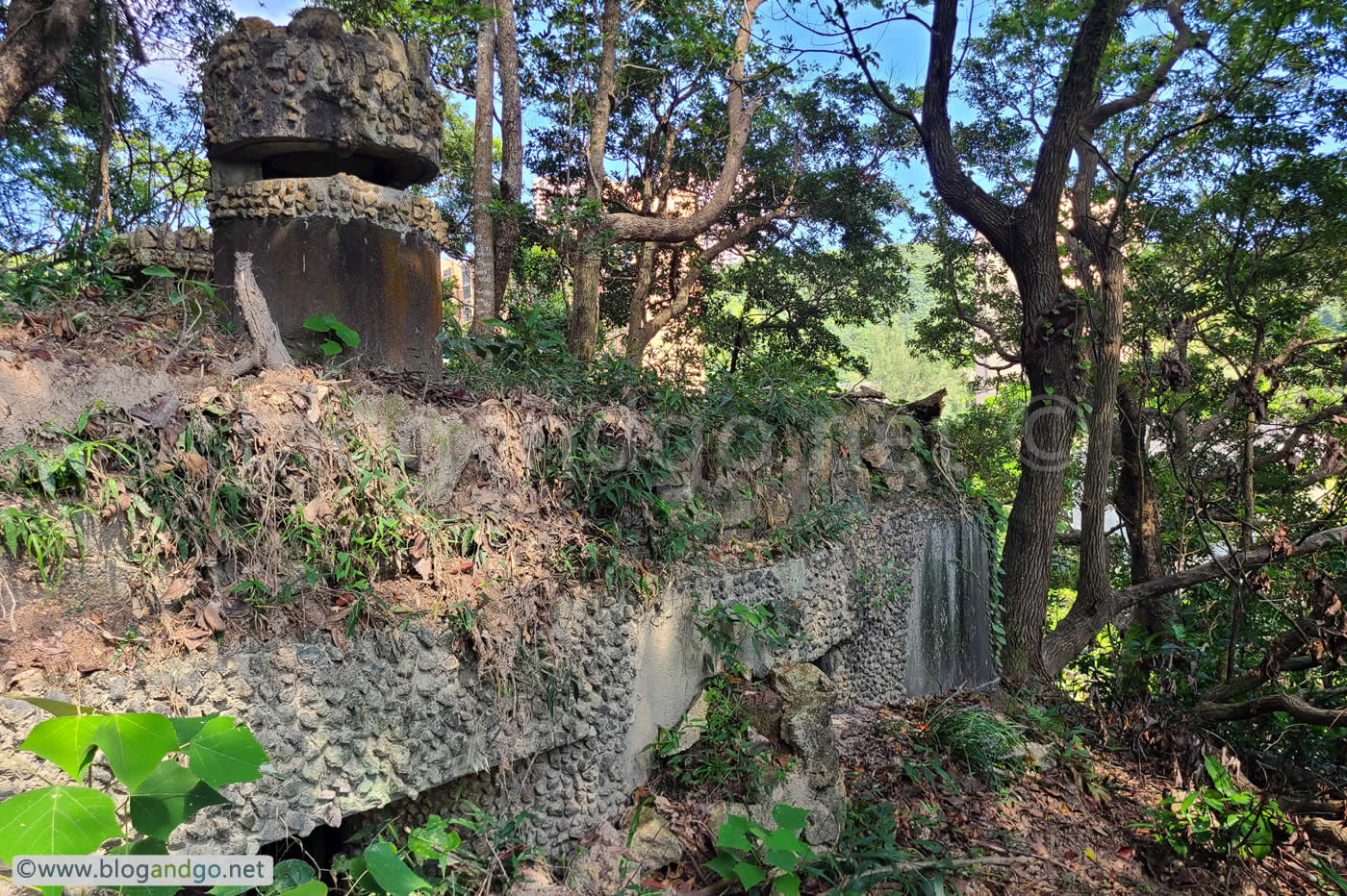 HK Trail 4 - Pillbox 3 (LPB 11) Wong Nei Chung Gap